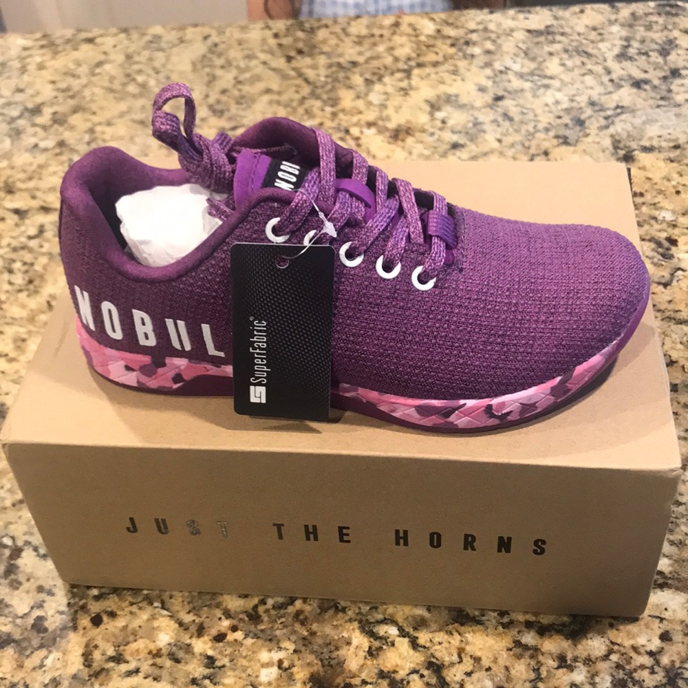 NoBull shoes size 7